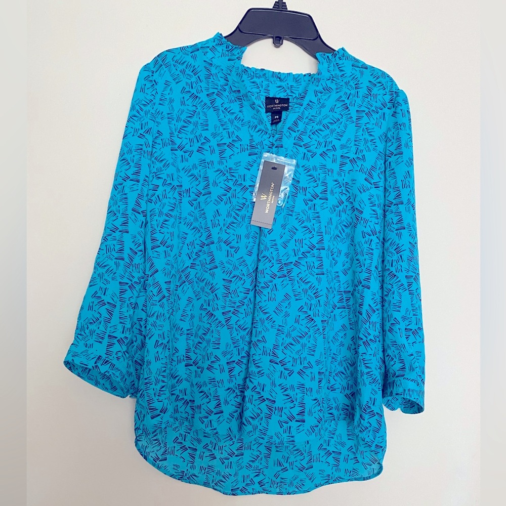 Worthington Petite blue top in size S. New